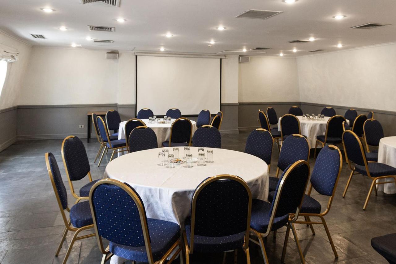 Fundador Hotel Santiago del Cile